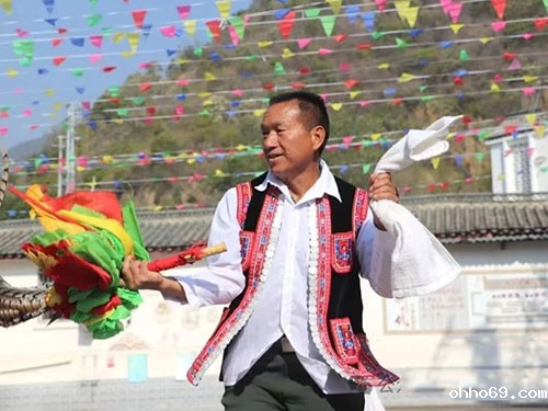 柳学光：云南玉溪“彝族花鼓舞”国家级非遗传承人